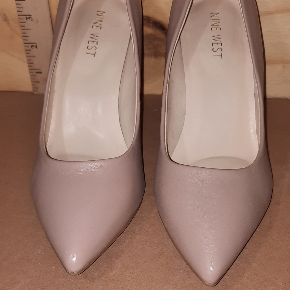 Nine West Heels Womens Size 6m